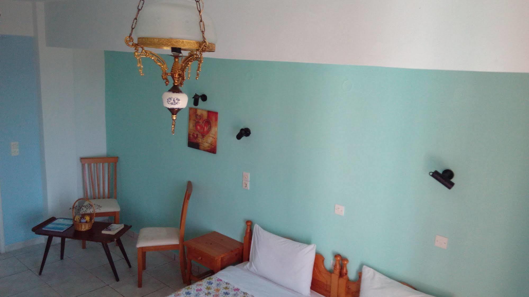 Anessis Cosmos Aparthotel Anaxos Eksteriør bilde